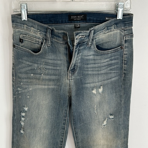 Judy Blue Relaxed Fit Distressed Jeans - Picture 4 of 8
